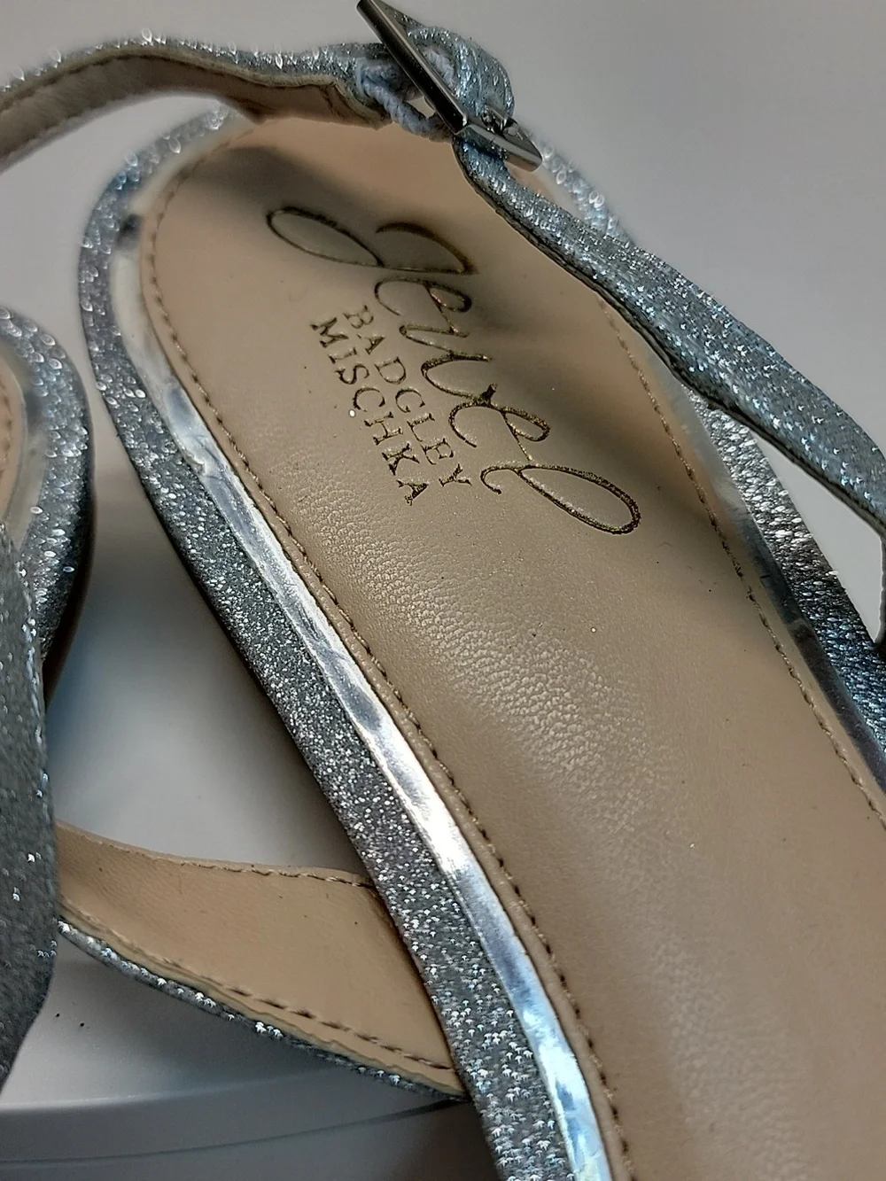 Badgley Mischka NEW IN BOX Silver Glitter Pointed Slingback Ballet Flats